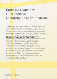 Entre les beaux-arts et les médias