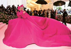 Lady Gaga, l'Histoire d'une Icône de la Mode