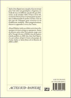 Je marche dans la nuit par un chemin mauvais