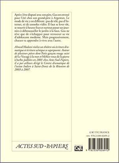 Je marche dans la nuit par un chemin mauvais