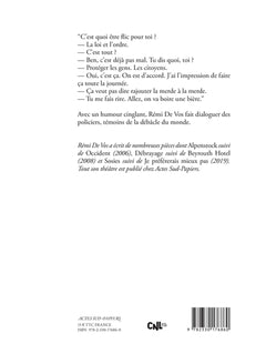 Deux flics en voiture, au vestiaire, à la plage