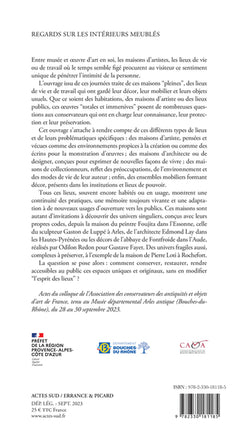 Regards sur les intérieurs meublés