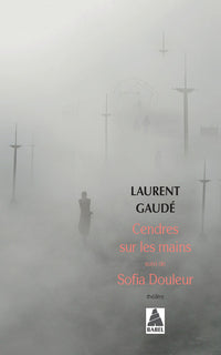 Cendres sur les mains