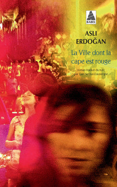 La ville dont la cape est rouge