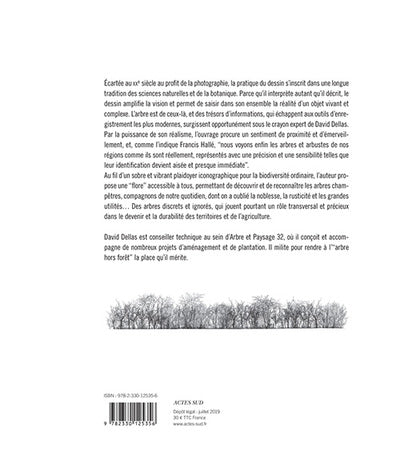 Arbres et arbustes en campagne