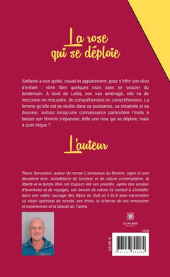 La rose qui se déploie