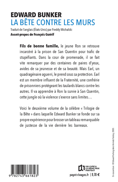 La bête contre les murs
