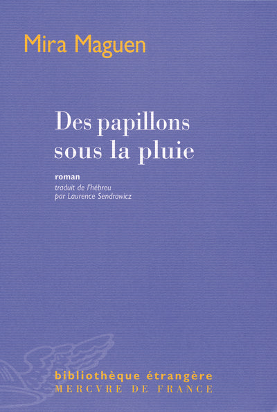 Des papillons sous la pluie