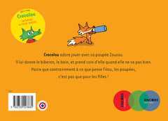 Crocolou joue à la poupée