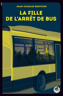 Fille de l'arrêt de bus