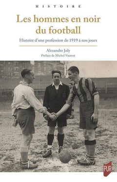 Les hommes en noir du football