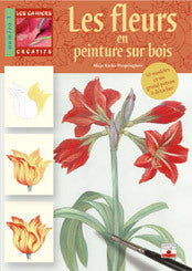 Les fleurs en peinture sur bois