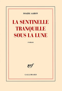 La sentinelle tranquille sous la lune