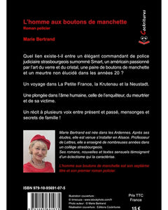 L'homme aux boutons de manchette