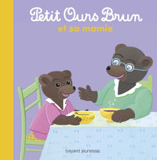 Petit ours brun et sa mamie