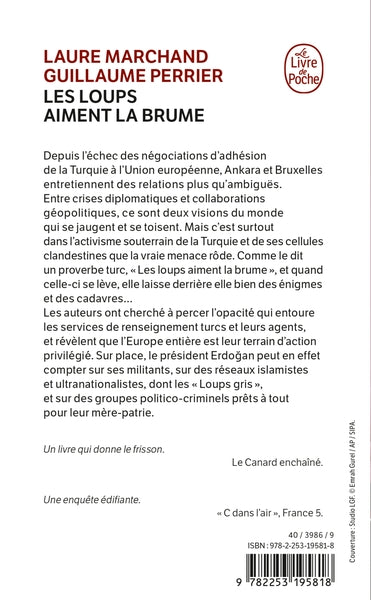 Les loups aiment la brume