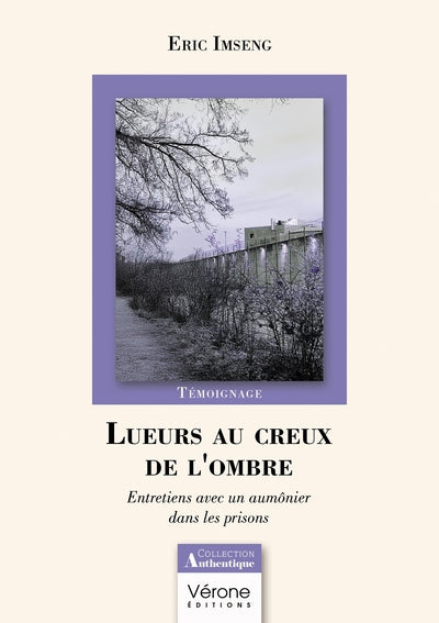 Lueurs au creux de l'ombre