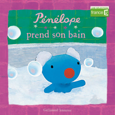 Pénélope prend son bain
