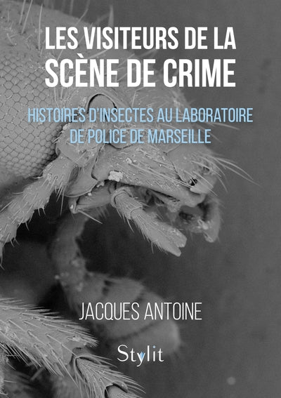 Les visiteurs de la scène de crime
