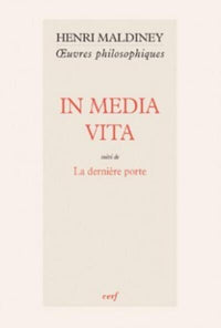 In media vita