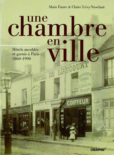 Une chambre en ville