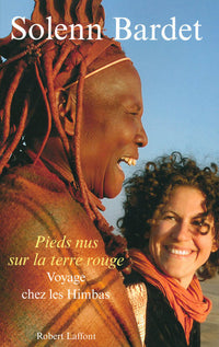 Pieds nus sur la terre rouge