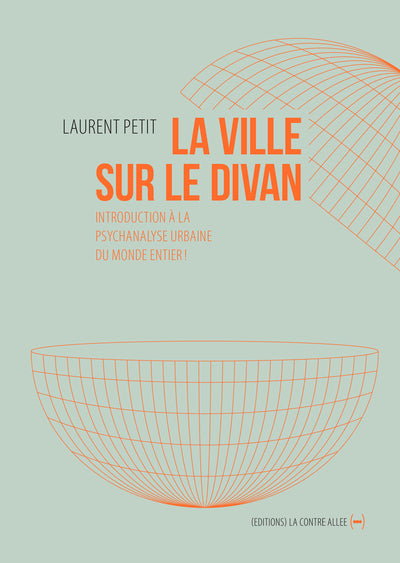 La ville sur le divan